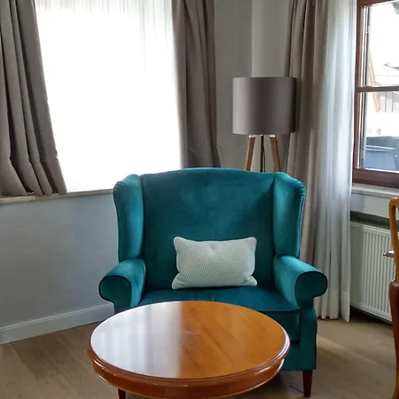 Bayerischer Hof Hotel 4*