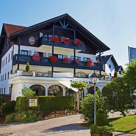 Bayerischer Hof 4*