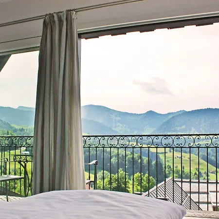 Отель Bayerischer Hof Оберштауфен