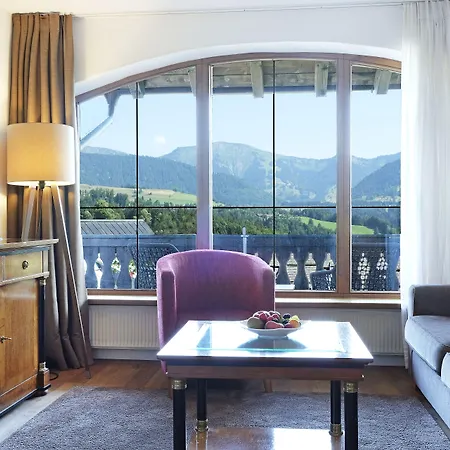 Bayerischer Hof 4* Оберштауфен