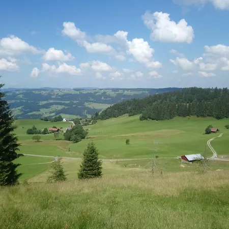 Bayerischer Hof 4* 오버스타우펜