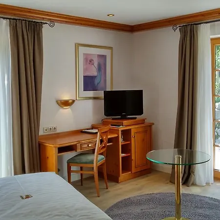Bayerischer Hof Hotel