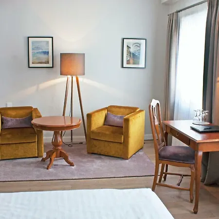 Bayerischer Hof 4*