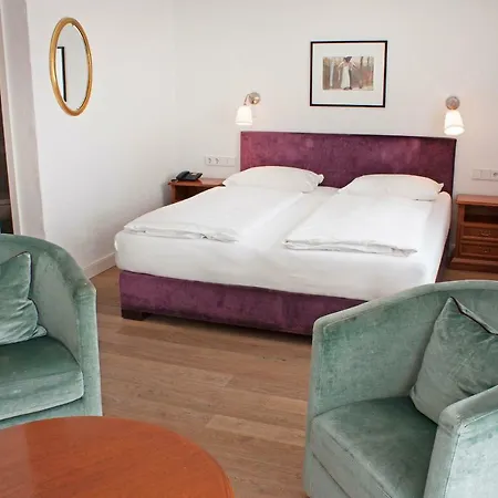 Bayerischer Hof 4* Оберштауфен