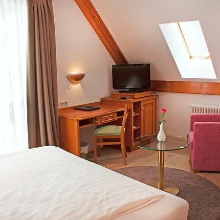 Отель Bayerischer Hof 4*