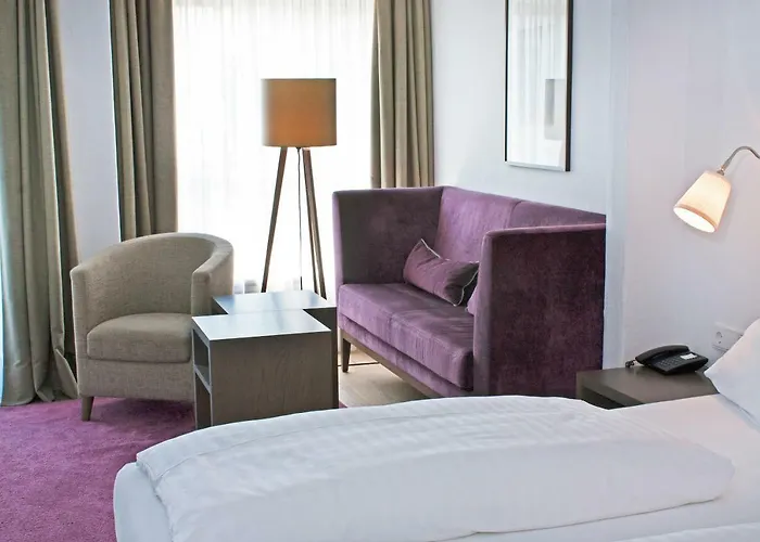Bayerischer Hof Hotell 4*
