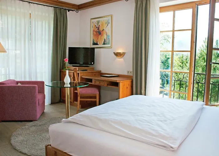 Bayerischer Hof 4*