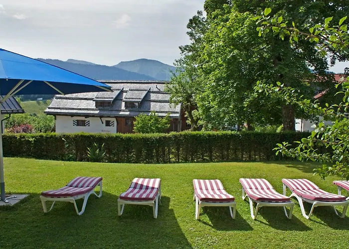 Bayerischer Hof Hotel 4*